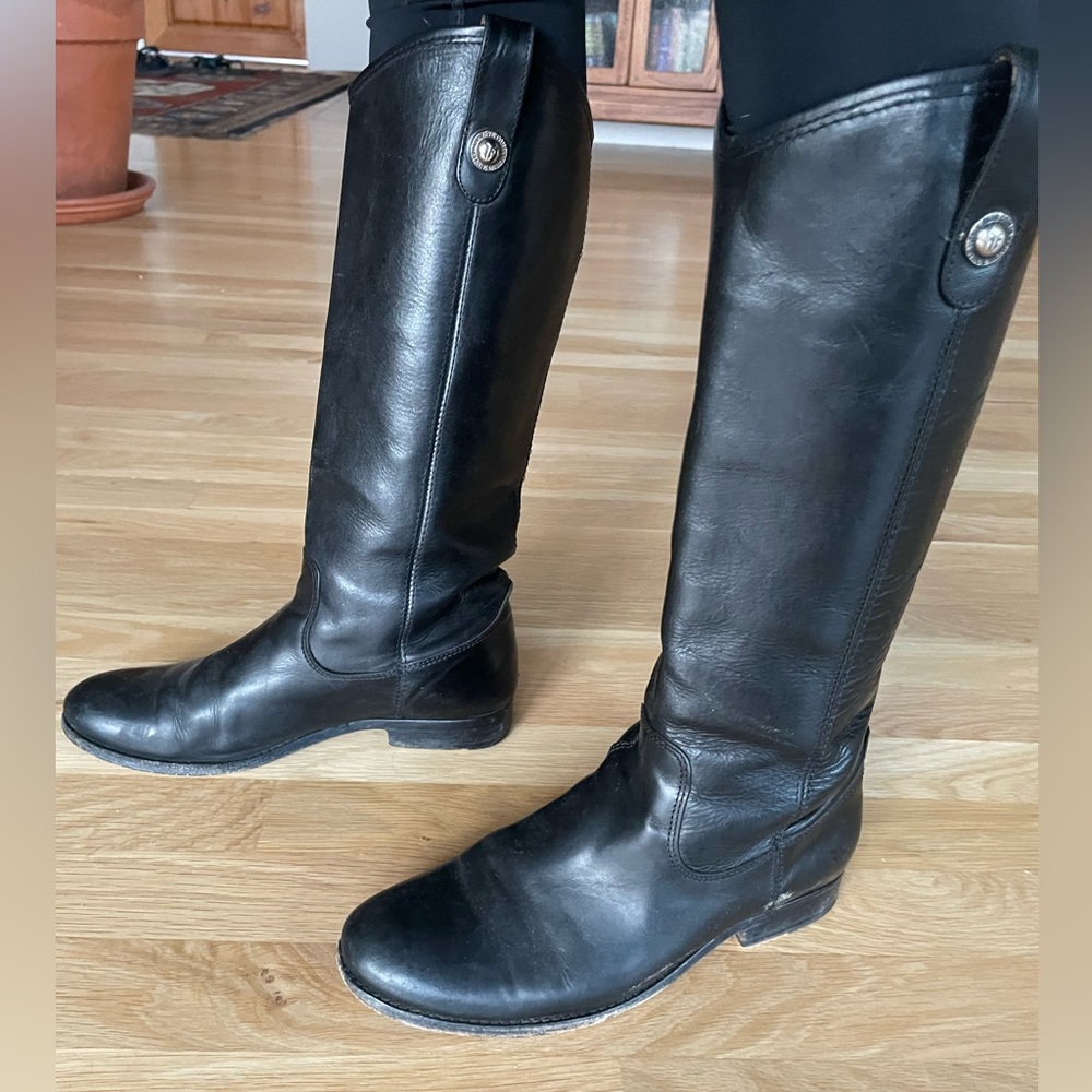 FRYE: Melissa Button 2